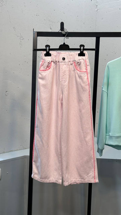 Jeans with Pink stripes