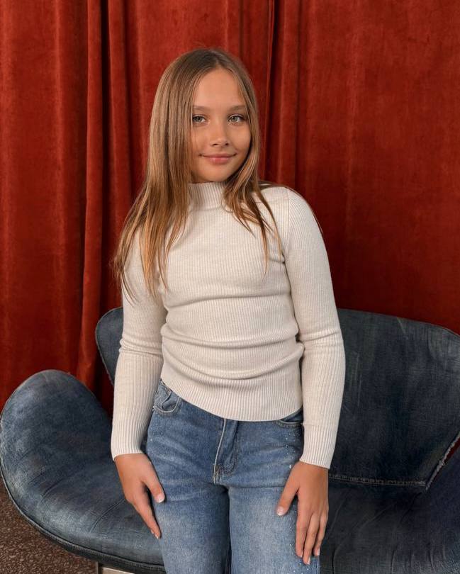 Гольф рубчик Milk