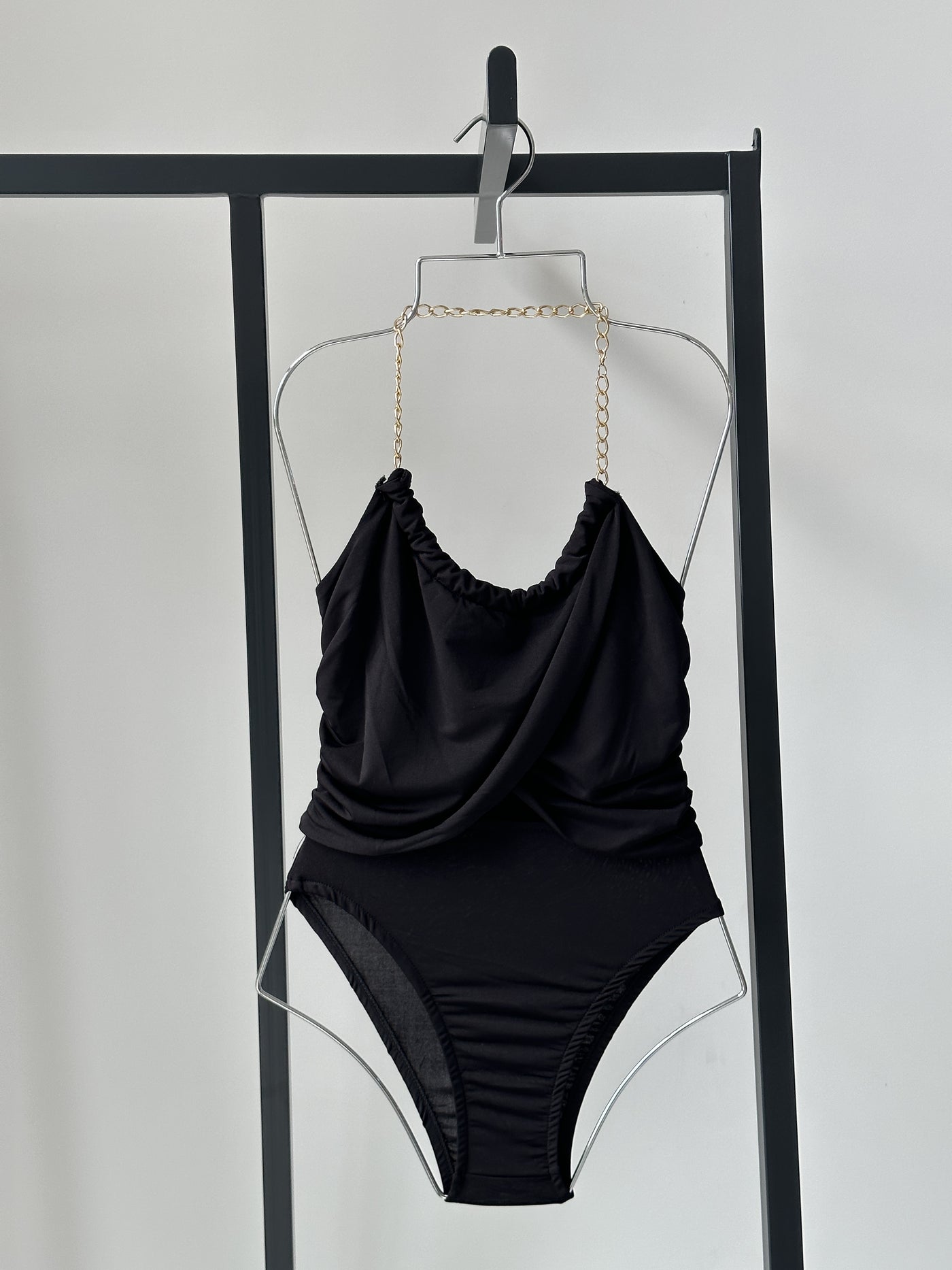 LBL Body on chain Black