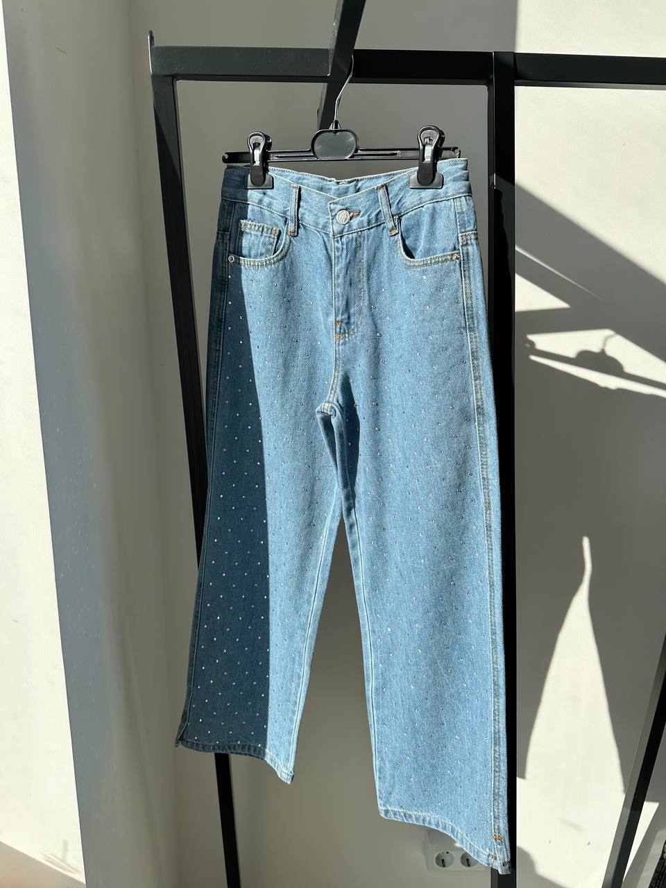 Jeans pour enfants Lublis avec des strass bleu