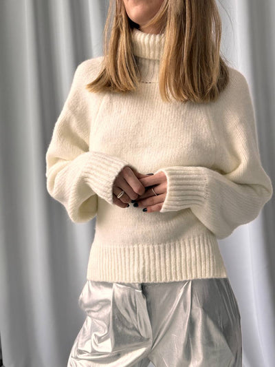 Pull LBL sur la cravate de lait