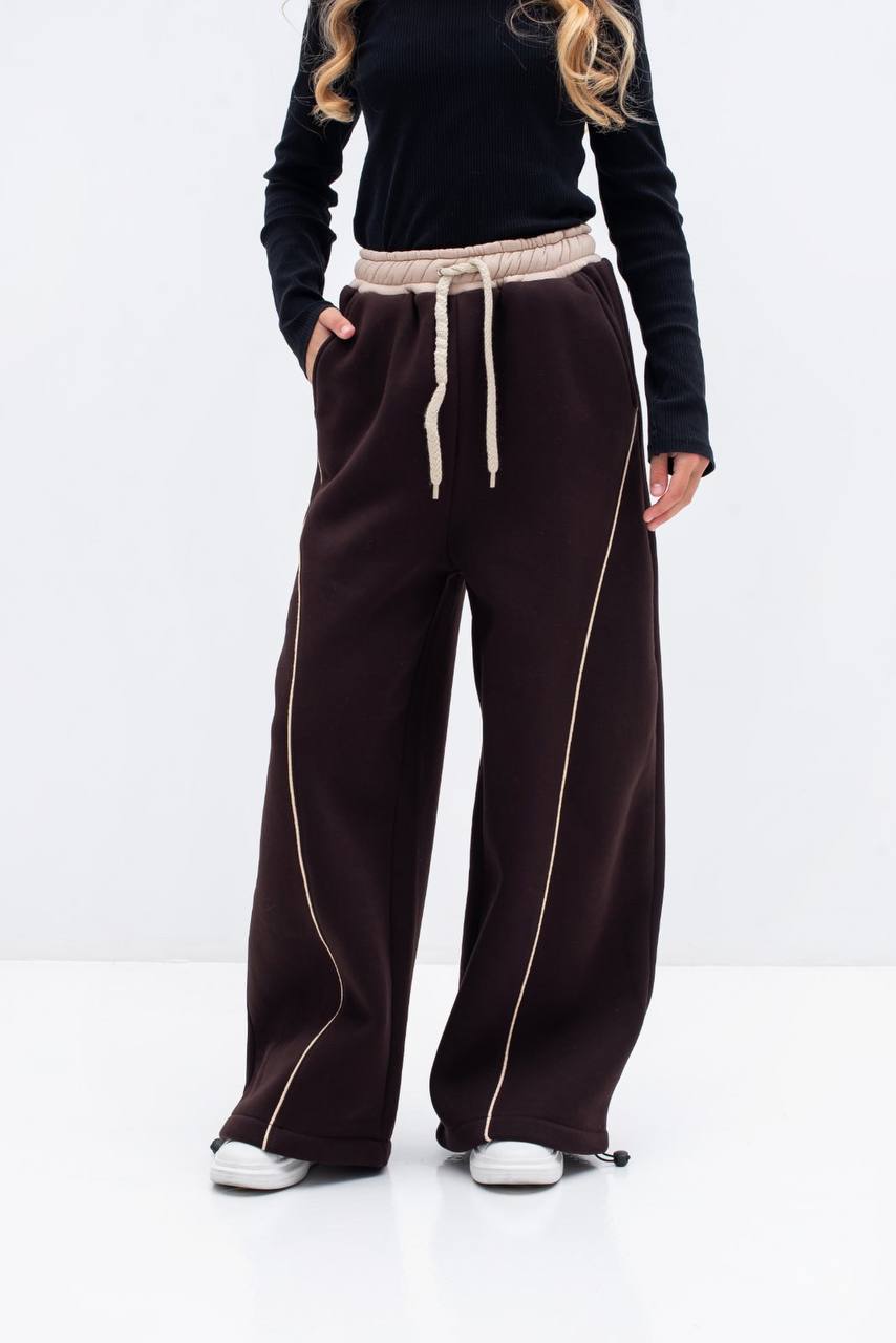 Pantaloni sportivi Mocco