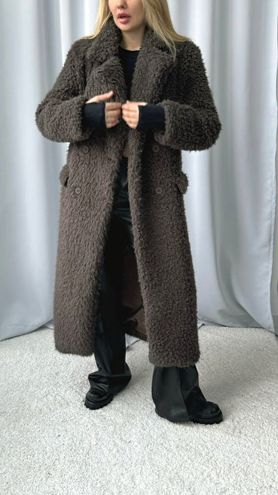 LBL Cappotto lungo in pelliccia grigia