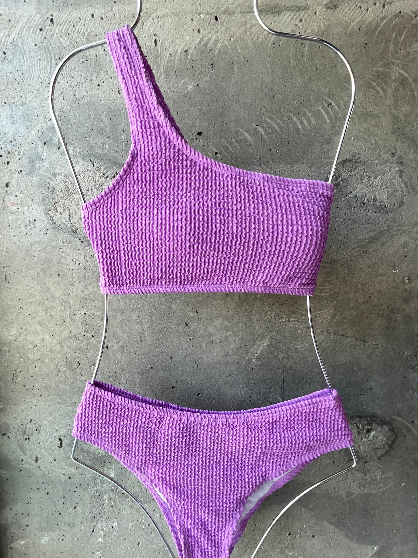 LuBlu Swimsuit top on the shoulder Purple