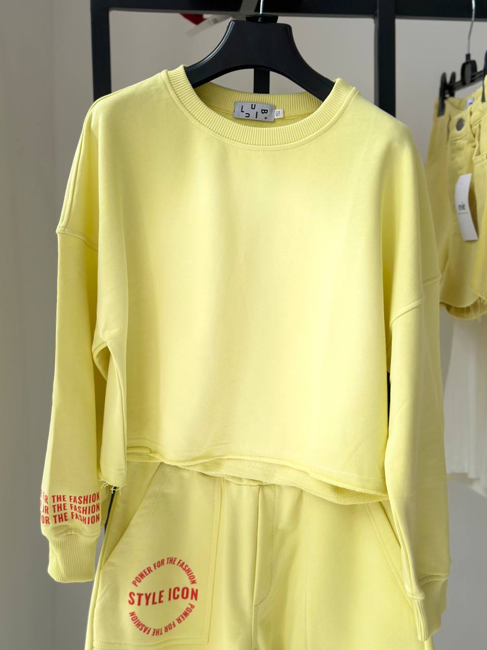 Lublu Cropped sweatshirt Yellow